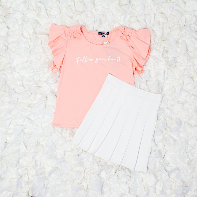 Camisa rosado y Falda blanca