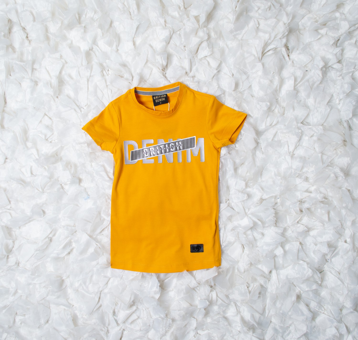 T-shirt amarillo